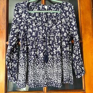 Flowered flowing peasant blouse